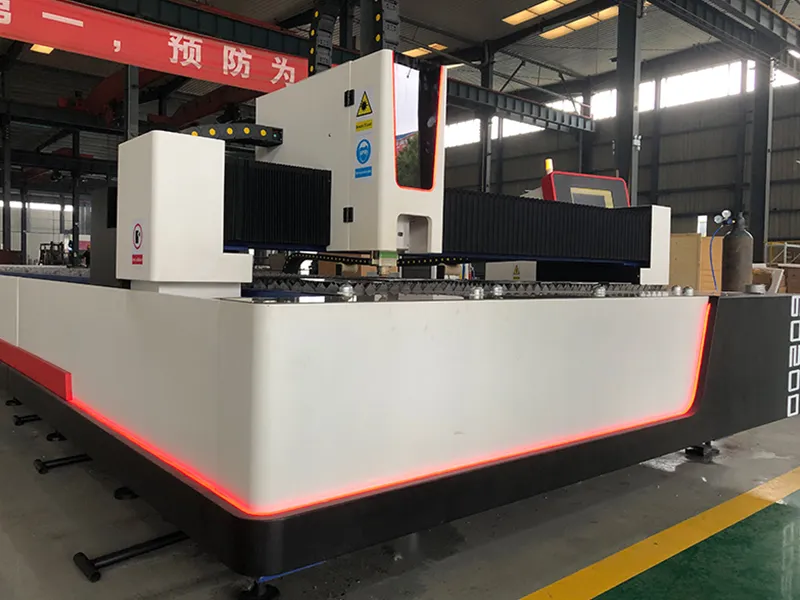 Proceso de punzonado de torreta CNC o corte por láser