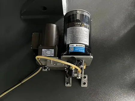 Prensa plegadora eléctrica