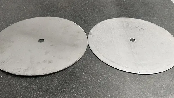 Chapas de acero laminado para uso médico